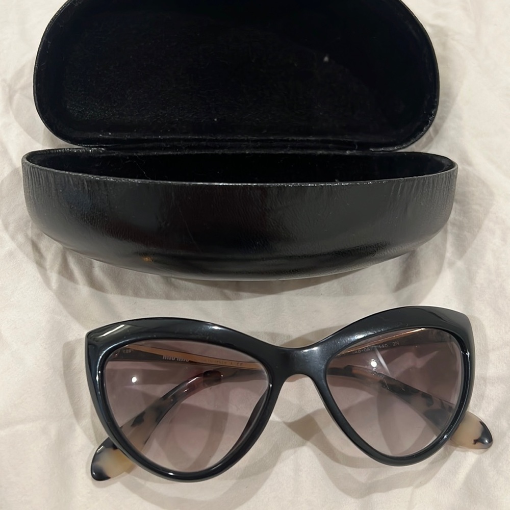 MIU MIU cat eye sunglasses
